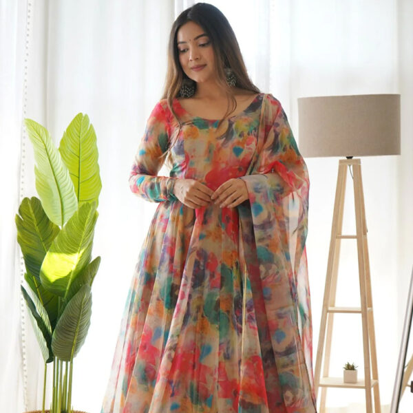 ANARKALI SUIT WITH LUKHNOWI WORK BELT